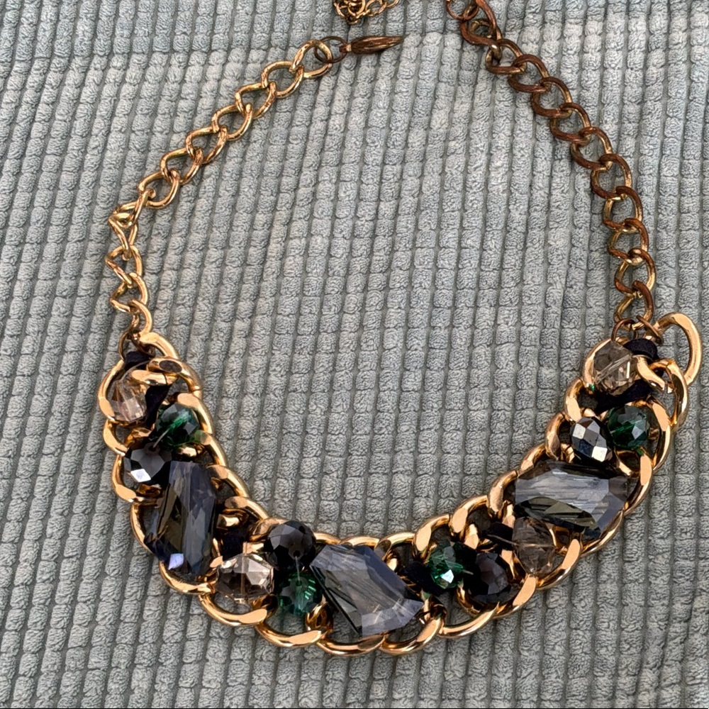 Elegant Gold and Black Statement Necklace
